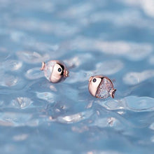 Load image into Gallery viewer, Zikonia Fisch Ohrstecker aus Silber