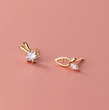 Load image into Gallery viewer, Hasen Karotten Ohrstecker aus Silber