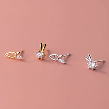 Load image into Gallery viewer, Hasen Karotten Ohrstecker aus Silber