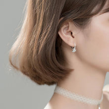 Load image into Gallery viewer, Muschel-Stern-Perlen Ohrring aus Silber