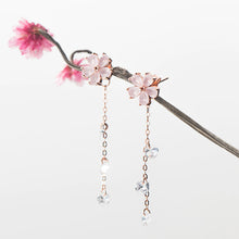 Load image into Gallery viewer, Blumen Kristall Ohrstecker aus Silber