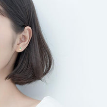 Load image into Gallery viewer, Ananas Ohrstecker aus Silber