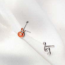 Load image into Gallery viewer, Gitarren Ohrstecker aus Silber