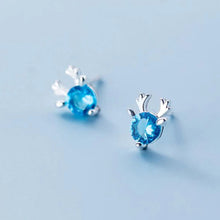 Load image into Gallery viewer, Blaue Rentier Ohrstecker aus Silber