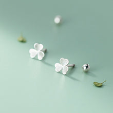 Load image into Gallery viewer, Kleeblatt Ohrstecker aus Silber