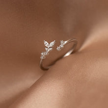 Load image into Gallery viewer, Zirkonia Zweig Ring aus Silber