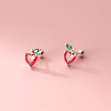 Load image into Gallery viewer, Apfel-Herz Ohrstecker aus Silber
