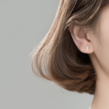 Load image into Gallery viewer, Katzen-Fischgreten Ohrstecker aus Silber