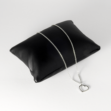 Load image into Gallery viewer, Heart Necklace