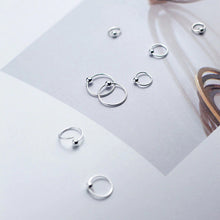 Load image into Gallery viewer, Kugel Ohrringe aus Silber