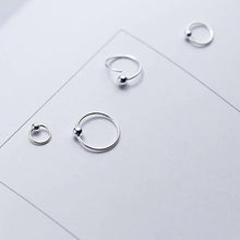 Load image into Gallery viewer, Kugel Ohrringe aus Silber