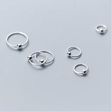 Load image into Gallery viewer, Kugel Ohrringe aus Silber