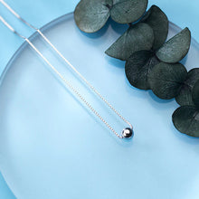 Load image into Gallery viewer, Kugel Halskette aus Silber