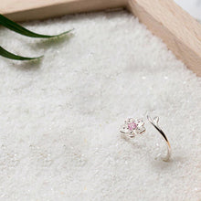 Load image into Gallery viewer, Kirschblüten Ring aus Silber