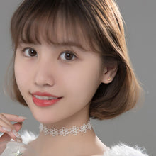 Load image into Gallery viewer, Rentier-Mützen Ohrstecker aus Silber