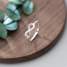 Load image into Gallery viewer, Unendlichkeits Ring aus Silber