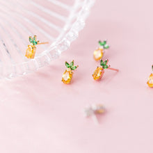 Load image into Gallery viewer, Ananas Ohrstecker aus Silber