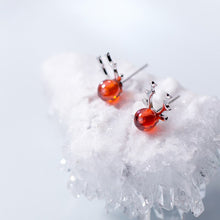 Load image into Gallery viewer, Rentier Ohrstecker aus Silber