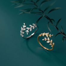 Load image into Gallery viewer, Laurel Ring made of silver