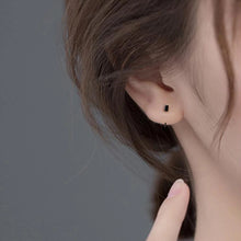 Load image into Gallery viewer, Mini Rechteck Ohrringe aus Silber