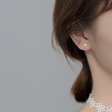 Load image into Gallery viewer, Stern Ohrstecker aus Silber