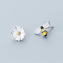 Load image into Gallery viewer, Bienen Blumen Ohrstecker aus Silber