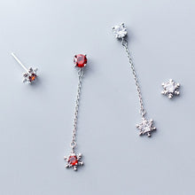 Load image into Gallery viewer, Schneeflocken Ohrstecker aus Silber