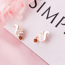 Load image into Gallery viewer, Eichhörnchen Ohrstecker aus Silber