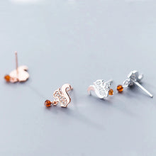 Load image into Gallery viewer, Eichhörnchen Ohrstecker aus Silber