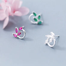 Load image into Gallery viewer, Lorbeer Ohrstecker aus Silber