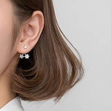 Load image into Gallery viewer, Zirkonia Blumen Ohrstecker aus Silber