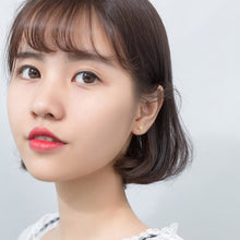 Load image into Gallery viewer, Dreieck Ohrstecker aus Silber