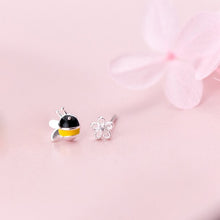 Load image into Gallery viewer, Bienen Ohrstecker aus Silber