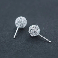 Load image into Gallery viewer, Steppenläufer Ohrstecker aus Silber