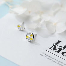 Load image into Gallery viewer, Zitronen Ohrstecker aus Silber