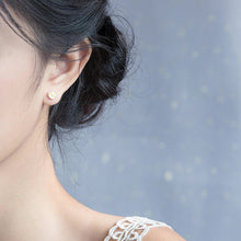 Load image into Gallery viewer, Zitronen Ohrstecker aus Silber