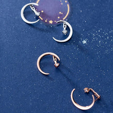 Load image into Gallery viewer, Mond Ohrstecker aus Silber