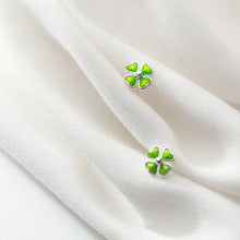 Load image into Gallery viewer, Grüne Kleeblatt Ohrstecker