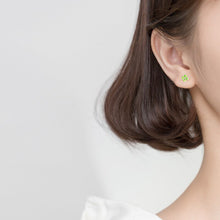 Load image into Gallery viewer, Grüne Kleeblatt Ohrstecker