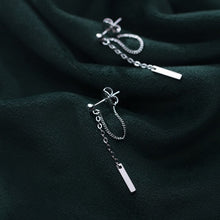 Load image into Gallery viewer, Geometrische Ketten Ohrstecker aus Silber