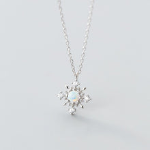 Load image into Gallery viewer, Scheeflocken Perlen Halskette