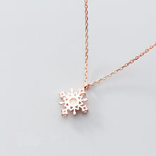 Load image into Gallery viewer, Scheeflocken Perlen Halskette