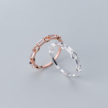 Load image into Gallery viewer, Geometrischer Ring aus Silber