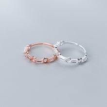 Load image into Gallery viewer, Geometrischer Ring aus Silber