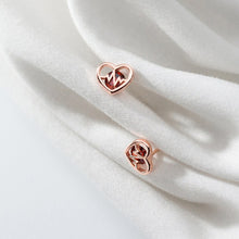 Load image into Gallery viewer, Herzschlag Ohrstecker aus Silber