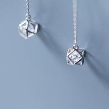 Load image into Gallery viewer, Geometrische Kristall Ohrringe aus Silber