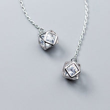 Load image into Gallery viewer, Geometrische Kristall Ohrringe aus Silber