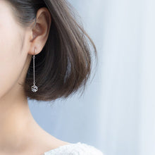 Load image into Gallery viewer, Geometrische Kristall Ohrringe aus Silber