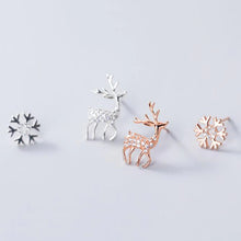 Load image into Gallery viewer, Rentier Schneeflocken Ohrstecker aus Silber