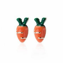 Load image into Gallery viewer, Karotten Ohrstecker aus Silber